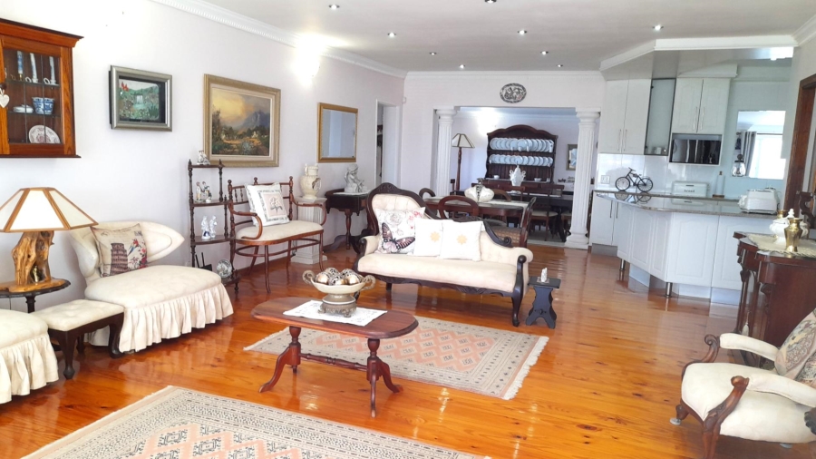 3 Bedroom Property for Sale in Campher Park Eastern Cape
